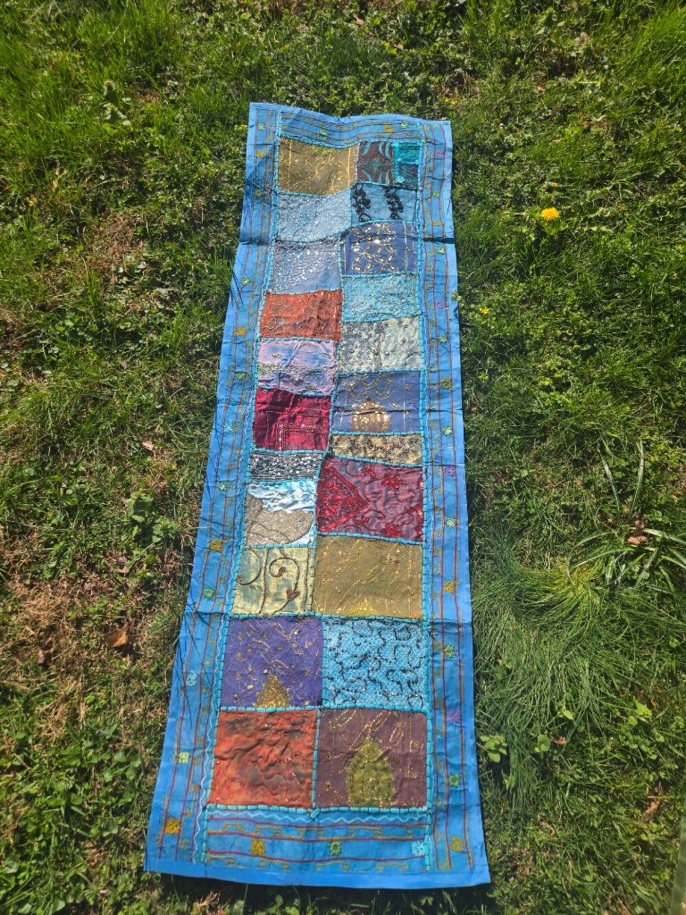 table runner - Picture 6 of 16